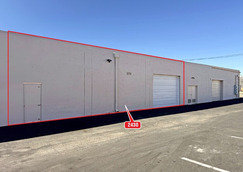 More Photos Of 2428-2432 Washington St NE, Albuquerque Warehouse For Lease