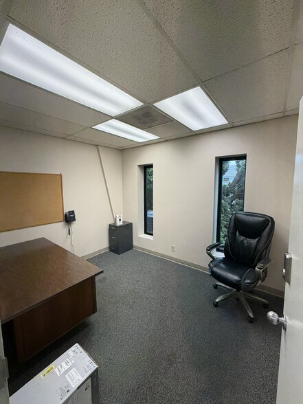 More Photos Of 802 Old Salem Rd NE, Albany Distribution For Sale