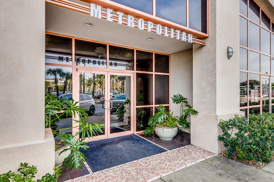 More Photos Of 320 1st St N, Jacksonville Beach Office Residential For Sale