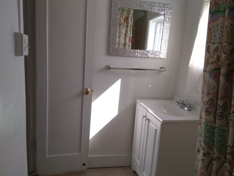 More Photos Of 3401 W Pikes Peak Ave, Colorado Springs Apartments For Sale