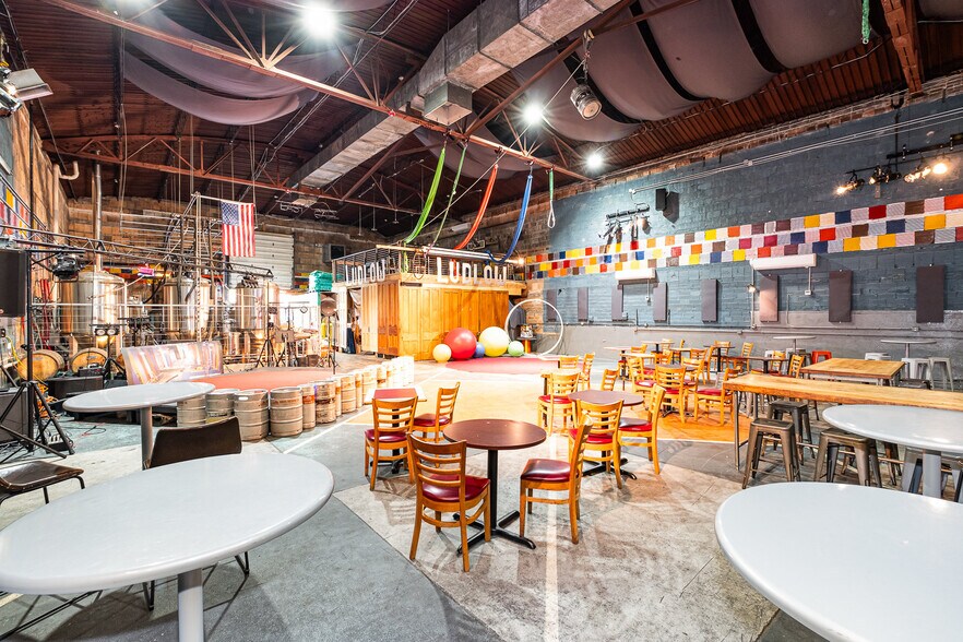 More Photos Of 322-324 Elm St, Ludlow Bar For Sale