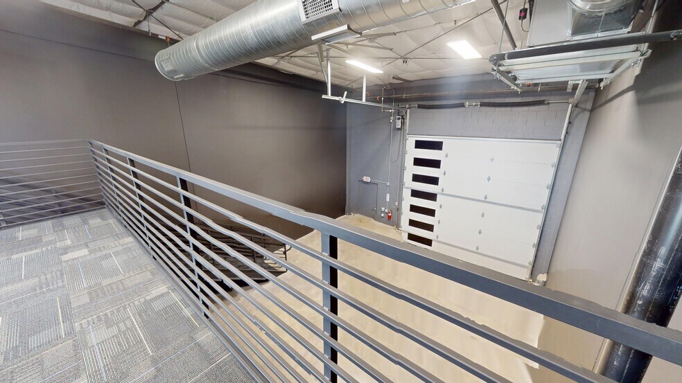 More Photos Of 2100 Double Creek Dr, Round Rock Warehouse For Lease