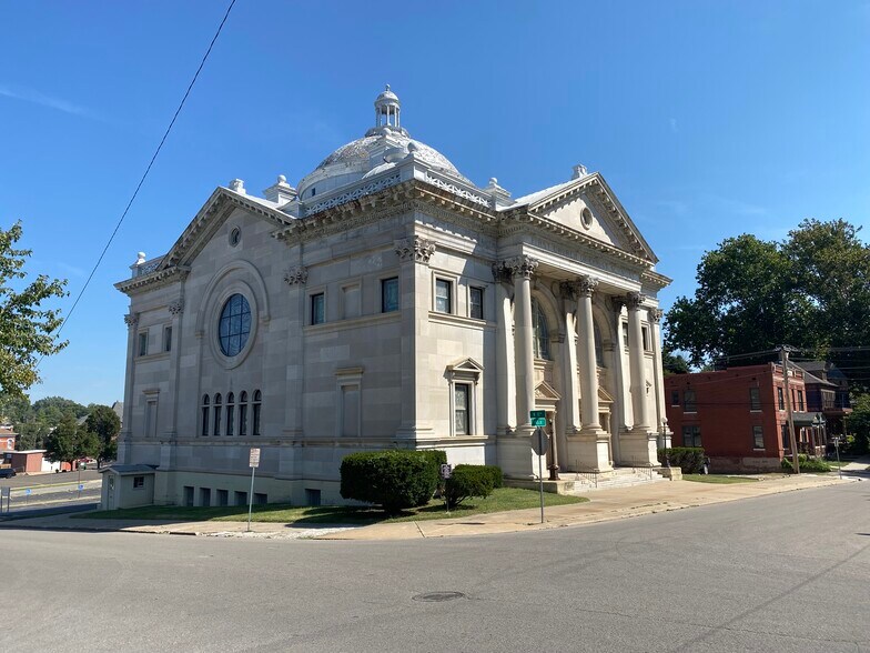 More Photos Of 1201 Felix St, Saint Joseph Lodge Meeting Hall For Sale