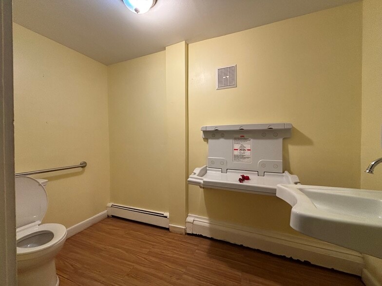 More Photos Of 60 Cottage St, Great Barrington Office For Sale