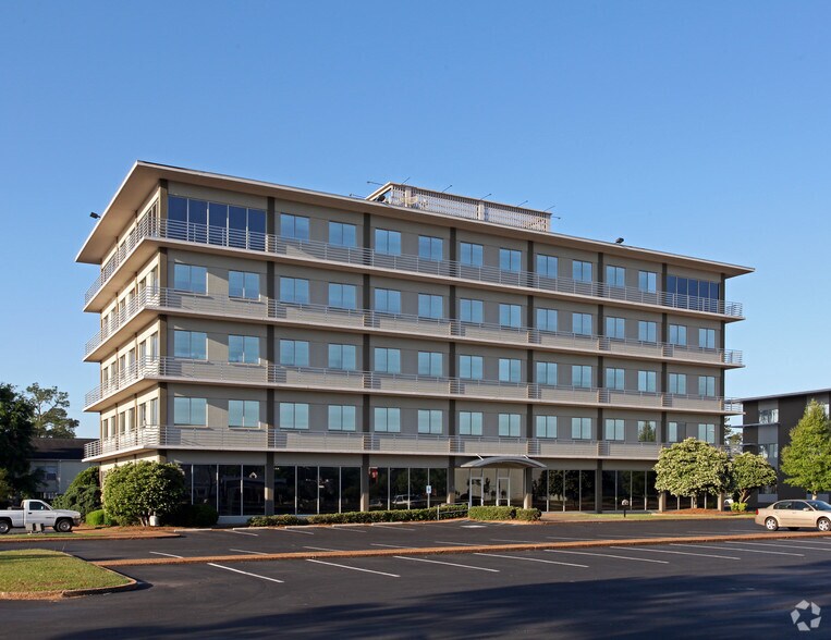 More Photos Of 3929 Airport Blvd, Mobile Office For Lease