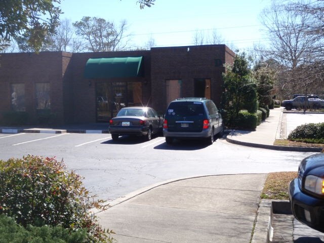 More Photos Of 29 Leinbach Dr, Charleston Office For Lease