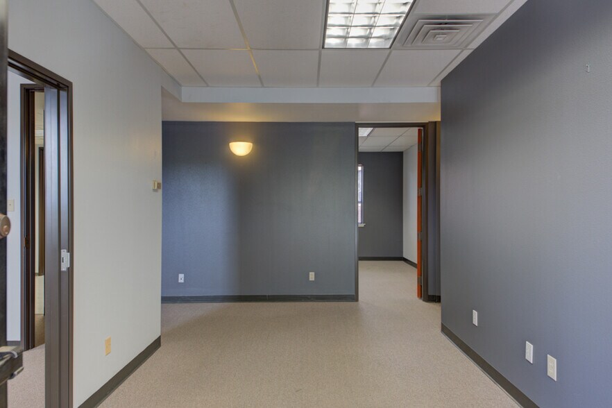More Photos Of 11824 Jollyville Rd, Austin Medical For Lease