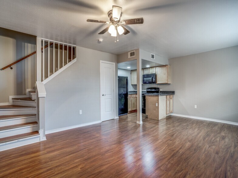 More Photos Of 1221 N Britain Rd, Irving Multifamily For Sale