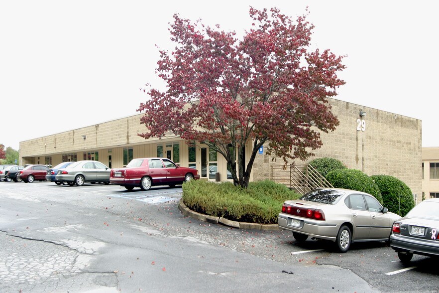 More Photos Of 29 Upper Riverdale Rd, Riverdale Medical For Lease