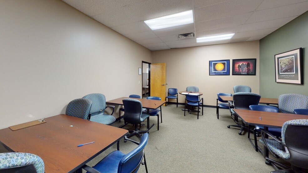 More Photos Of 950 Starvue Dr NW, Cleveland Office For Sale