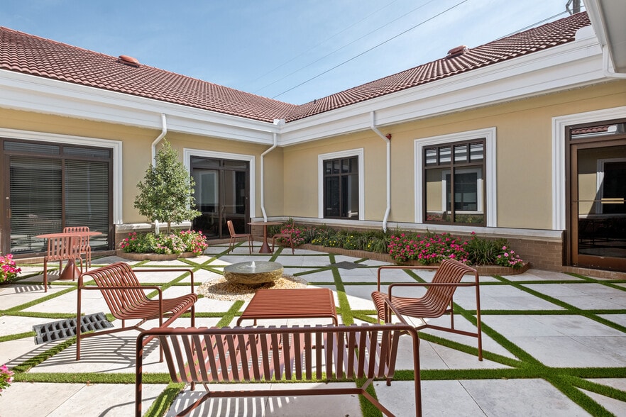 More Photos Of 1213 Culbreth Dr, Wilmington Office For Lease