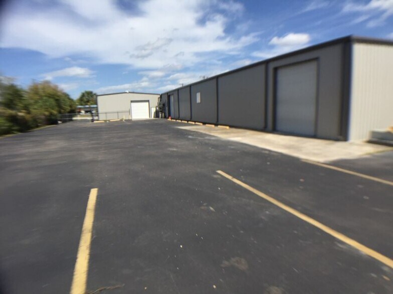 7209 Adamo Dr, Tampa, FL 33619 Industrial For Lease