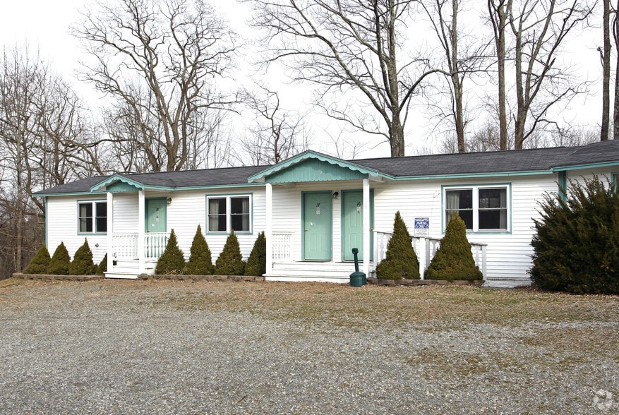 More Photos Of 360 Commercial St, Rockport Hotel For Sale