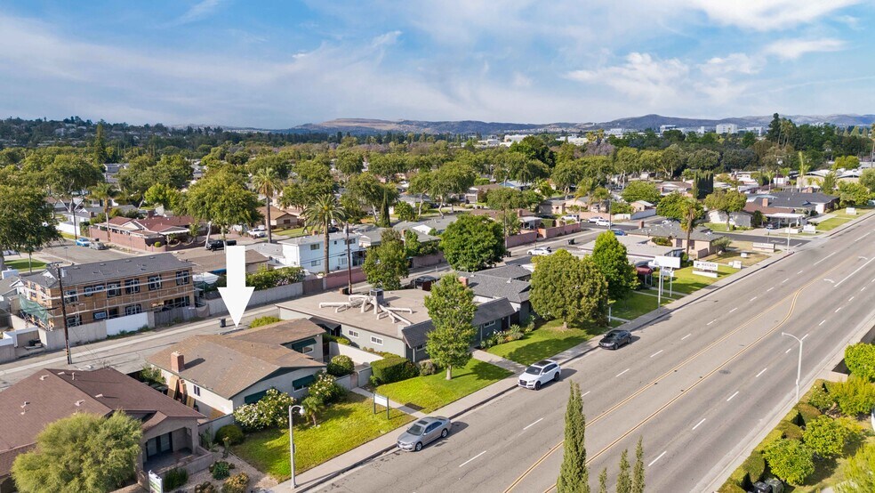 More Photos Of 1457 E Chapman Ave, Fullerton Office For Sale
