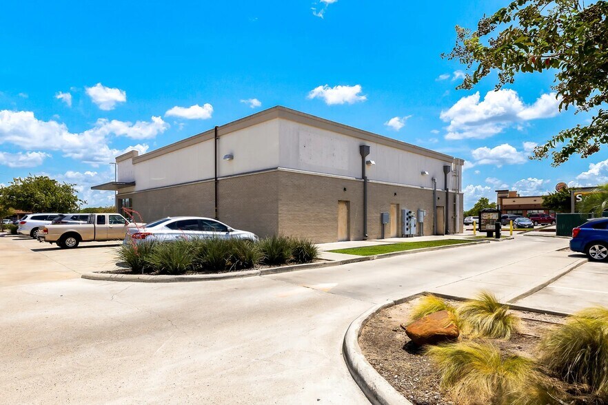 More Photos Of 1802 S 77 Sunshine Strip, Harlingen Storefront Retail Office For Sale