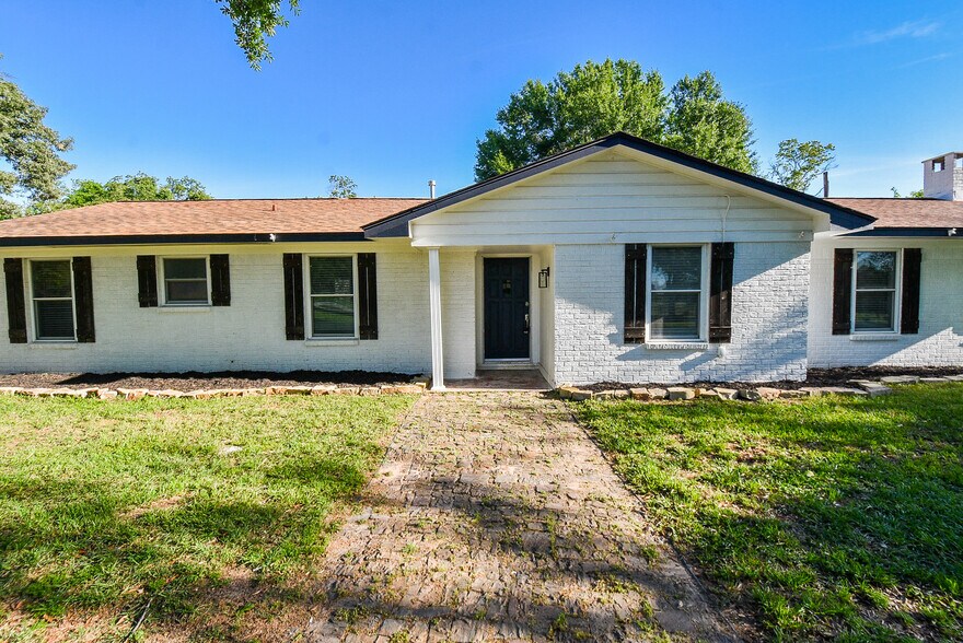 More Photos Of 19022 Old Mueschke Rd, Tomball Medical For Lease