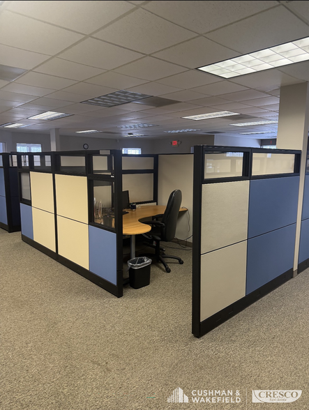 More Photos Of 905 Corporate Way, Westlake Office For Lease