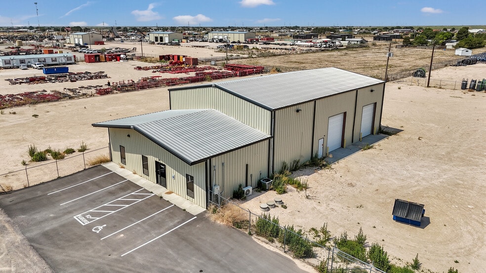 Primary Photo Of 11424 W County Road 35, Midland Warehouse For Lease