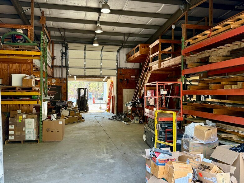 More Photos Of 7718 NC 22 Hwy, Carthage Warehouse For Lease