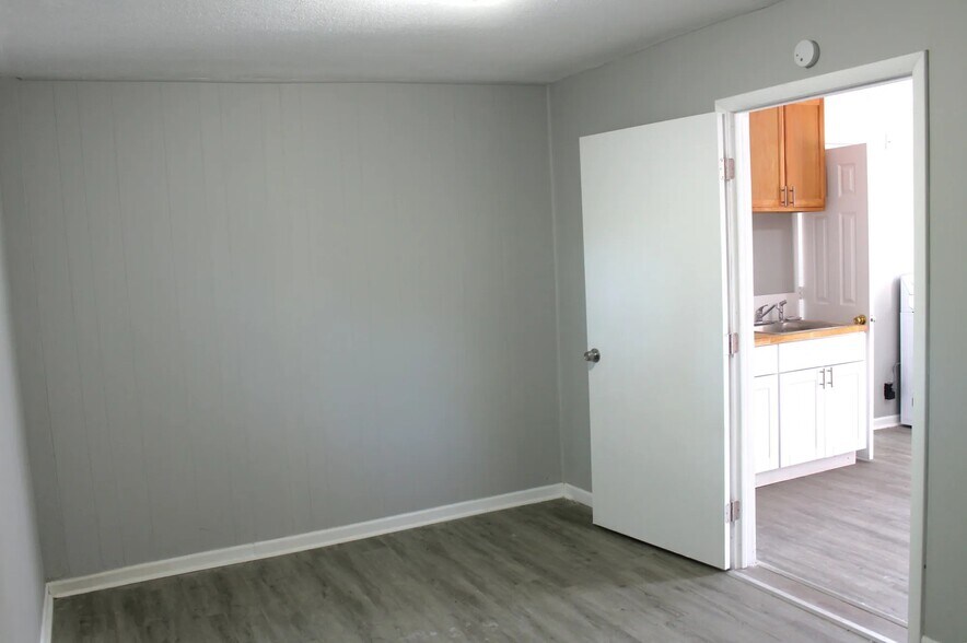 More Photos Of 760 Willow St, Jackson Apartments For Sale