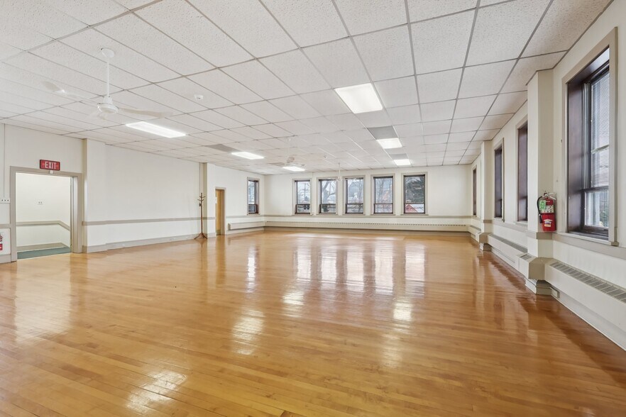 More Photos Of 2595 Yardville Hamilton Square Rd, Hamilton Office For Sale