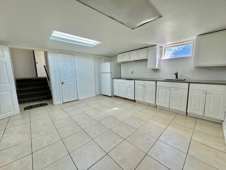 More Photos Of 329 Deer Park Rd, Dix Hills General Retail For Sale