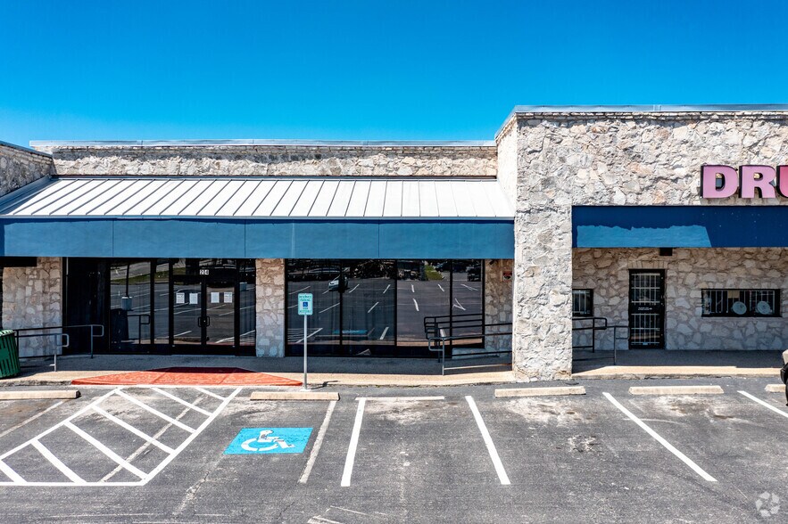 More Photos Of 9323 Perrin Beitel Rd, San Antonio Unknown For Lease