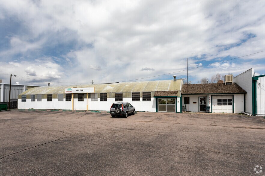 More Photos Of 5445 W Evans Ave, Denver Garden Center For Sale