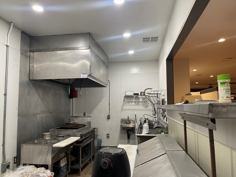 More Photos Of 5020 19 1/2 Ave, Riverdale Restaurant For Sale