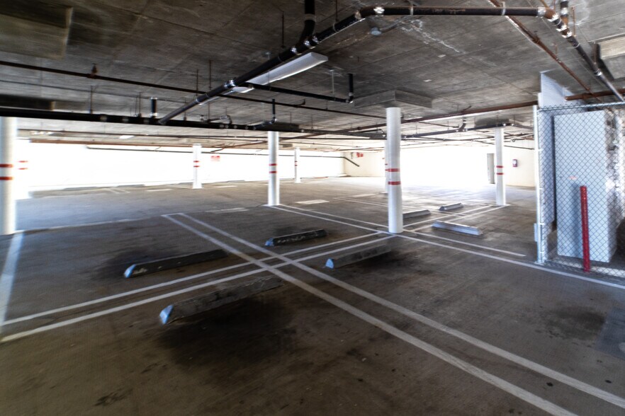 More Photos Of 24445 Hawthorne Blvd, Torrance Medical For Lease