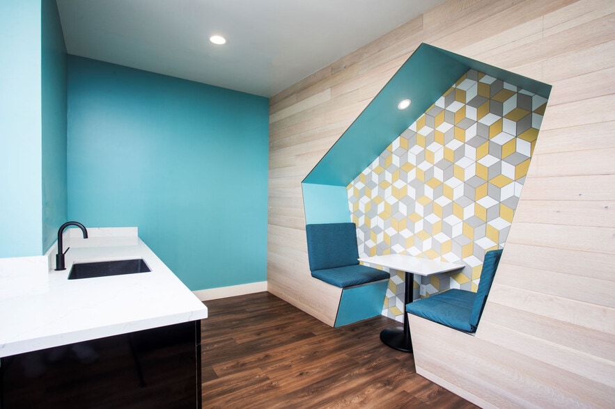 More Photos Of 11049 Magnolia Blvd, North Hollywood Apartments For Lease