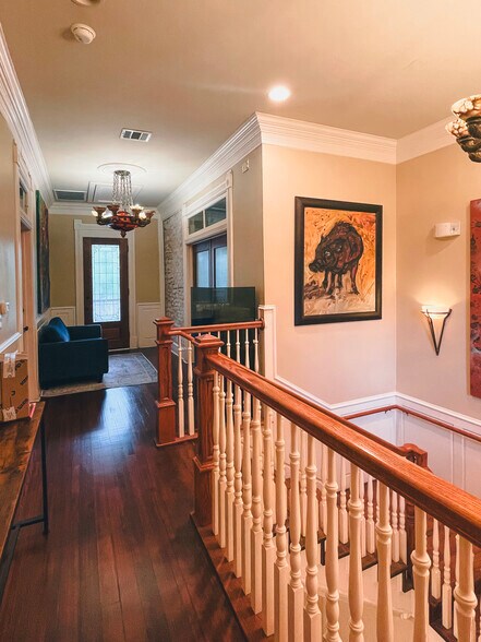 More Photos Of 506 W 14th St, Austin Office Residential For Lease