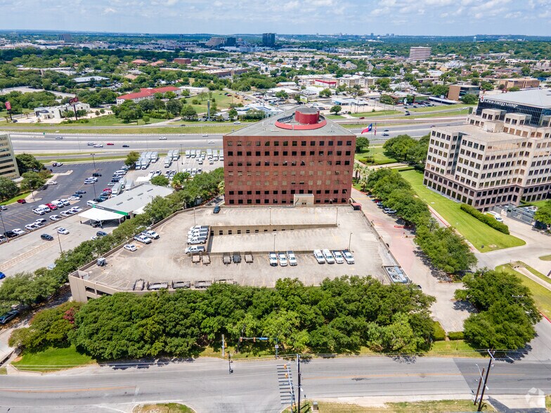 More Photos Of 10100 Reunion Pl, San Antonio Office For Sale