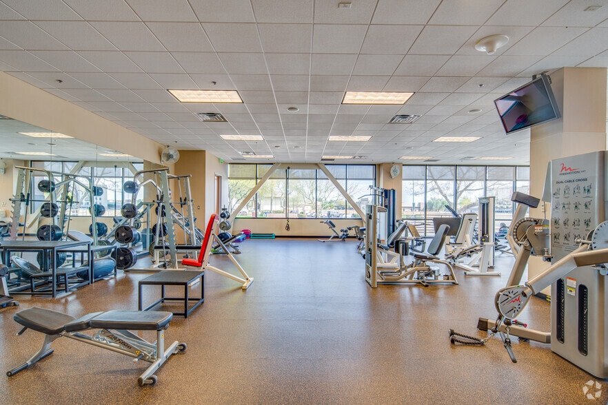More Photos Of 16100 N 71st St, Scottsdale Office For Sale