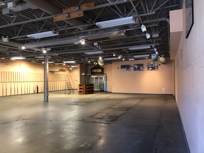 More Photos Of 385 Merrick Ave, East Meadow Medical For Sale