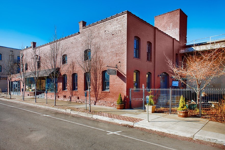 More Photos Of 154 S Madison St, Spokane Freestanding For Lease