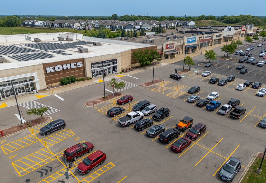 More Photos Of 2226-2362 N Richmond Rd, Mchenry General Retail For Sale