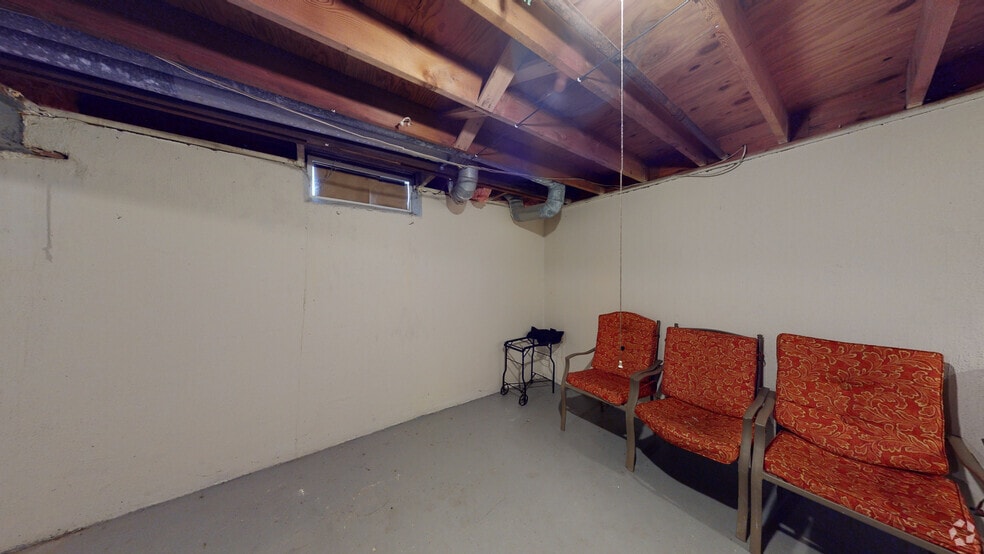 More Photos Of 6028 Vanderbilt Dr, Mount Morris Apartments For Sale