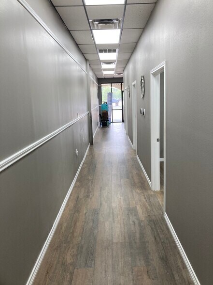 More Photos Of 1113 E Sinton St, Sinton Storefront For Lease