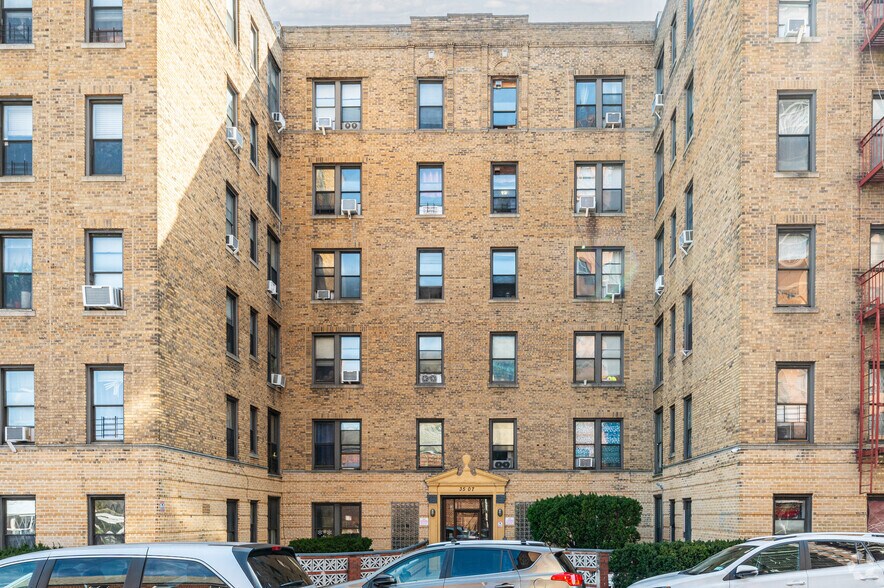 More Photos Of 35-07 147th St, Flushing Apartments For Sale