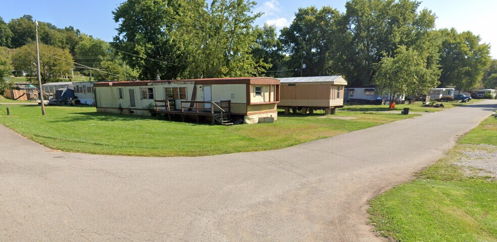 More Photos Of 1 Meadowbrook Acres, Parkersburg Multifamily For Sale