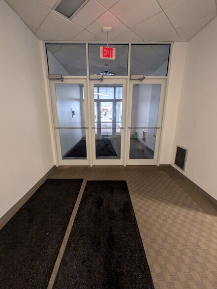 More Photos Of 2800 Duncan Rd, Lafayette Manufacturing For Lease