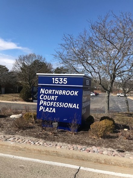 More Photos Of 1535 Lake Cook Rd, Northbrook Unknown For Lease