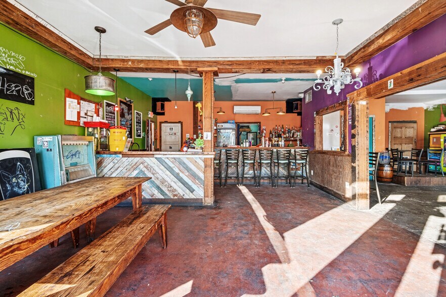 More Photos Of 5033-5041 Freret St, New Orleans Storefront Retail Office For Lease