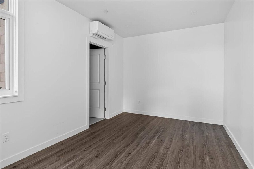 More Photos Of 185 N Lena St, Ridgway General Retail For Sale