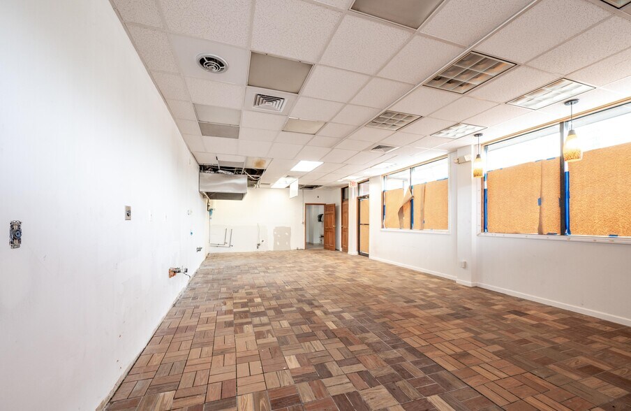 More Photos Of 132 Federal Rd, Danbury Storefront For Lease