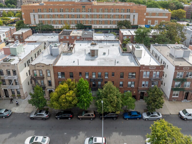 More Photos Of 31-23 47th St, Astoria Apartments For Sale