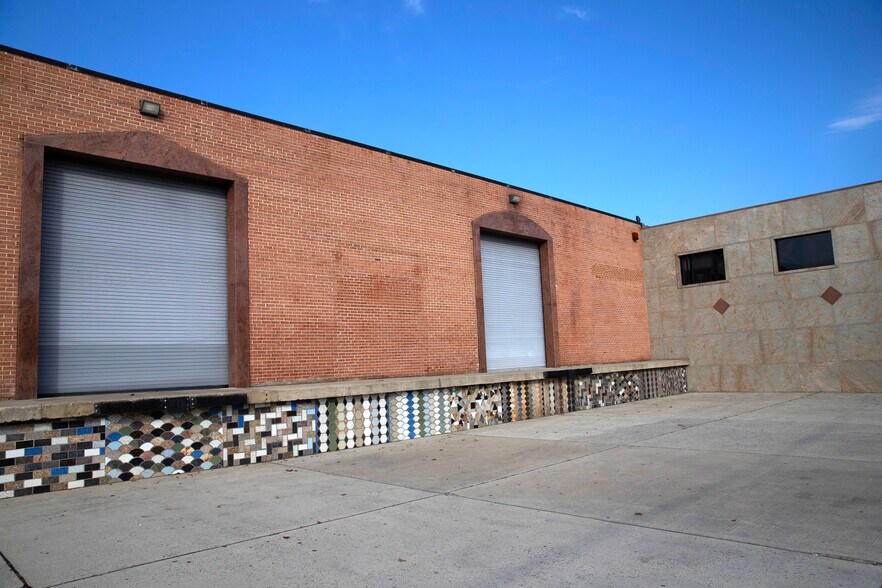 More Photos Of 3400 Windom Rd, Brentwood Manufacturing For Sale