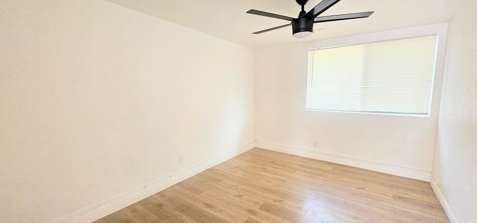 More Photos Of 2100 S State St, Hemet Rehabilitation Center For Sale