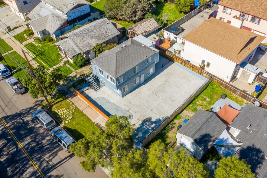 More Photos Of 411 G St, Chula Vista Apartments For Sale